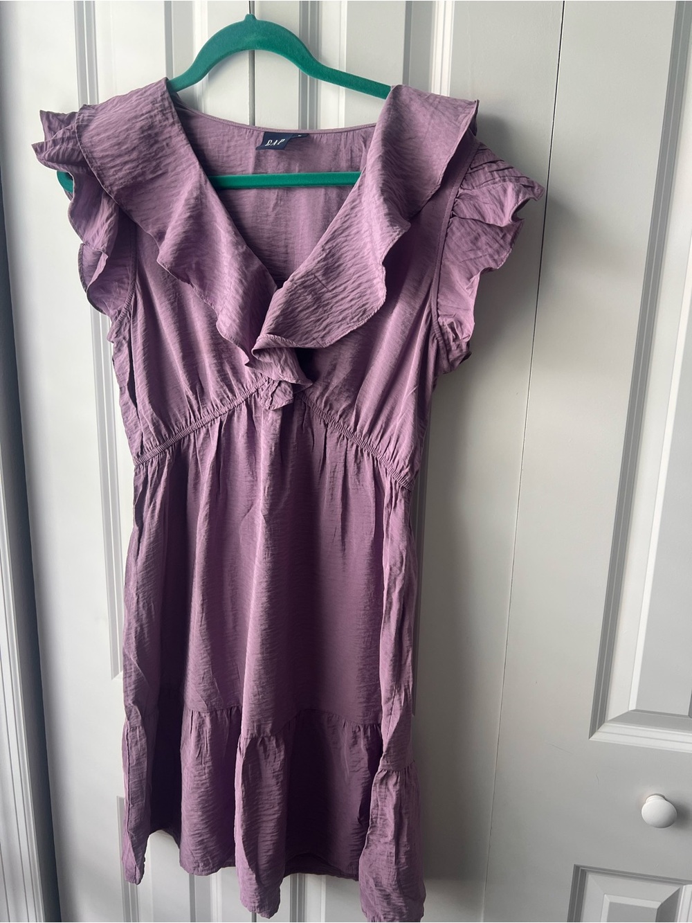 GAP Purple Lavender Ruffle V-Neck Tiered Mini Dress Size Medium